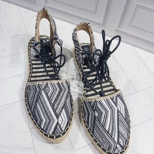 NWOT* Ninety Union Women's Aztec Print Flat Espadrille Laces Size - US 9